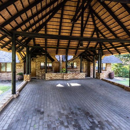 Legend Safaris 257B - In Kruger Park Lodge Hazyview Exteriör bild